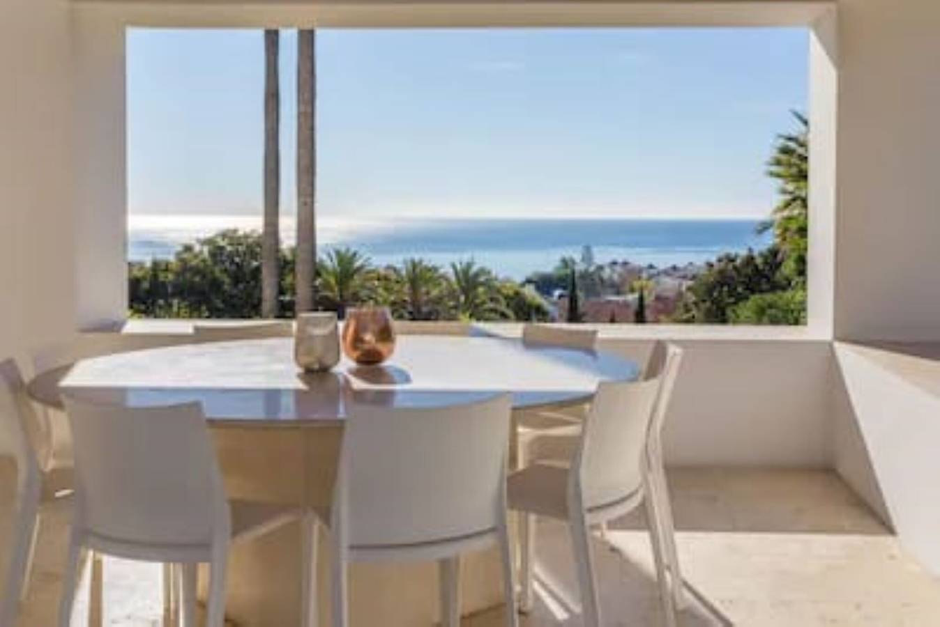 Villa 'Nagueles' with Sea View, Wi-Fi and Air Conditioning in Marbella West, Marbella