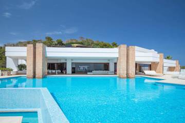 Villa in Santa Eulària des Riu, East Ibiza für 14 