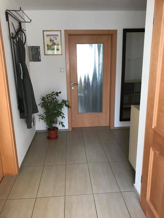 Ganze Wohnung, Three-Bedroom Apartment in Wiesent, Ostbayern