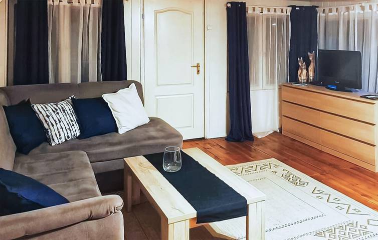 Ferienhaus für 7 Personen mit Pool in powiat kartuski