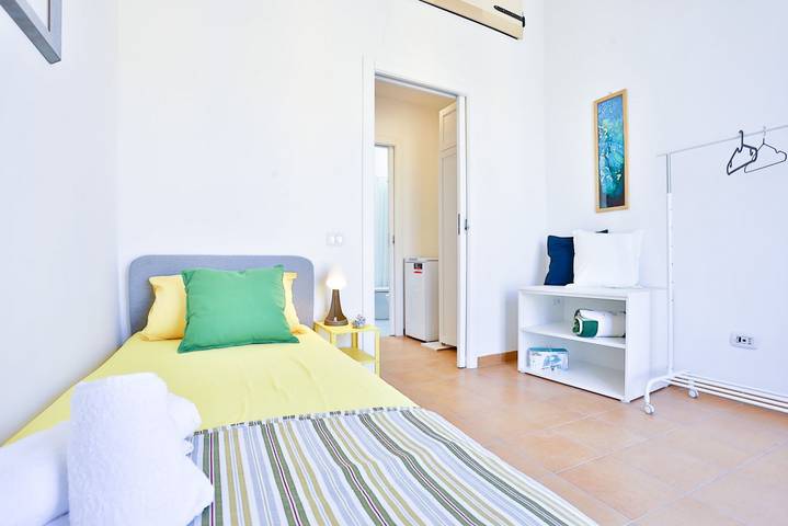 Ganze Wohnung, Ferienwohnung für 2 Personen mit Balkon/Terrasse in Neapel, Neapel Provinz