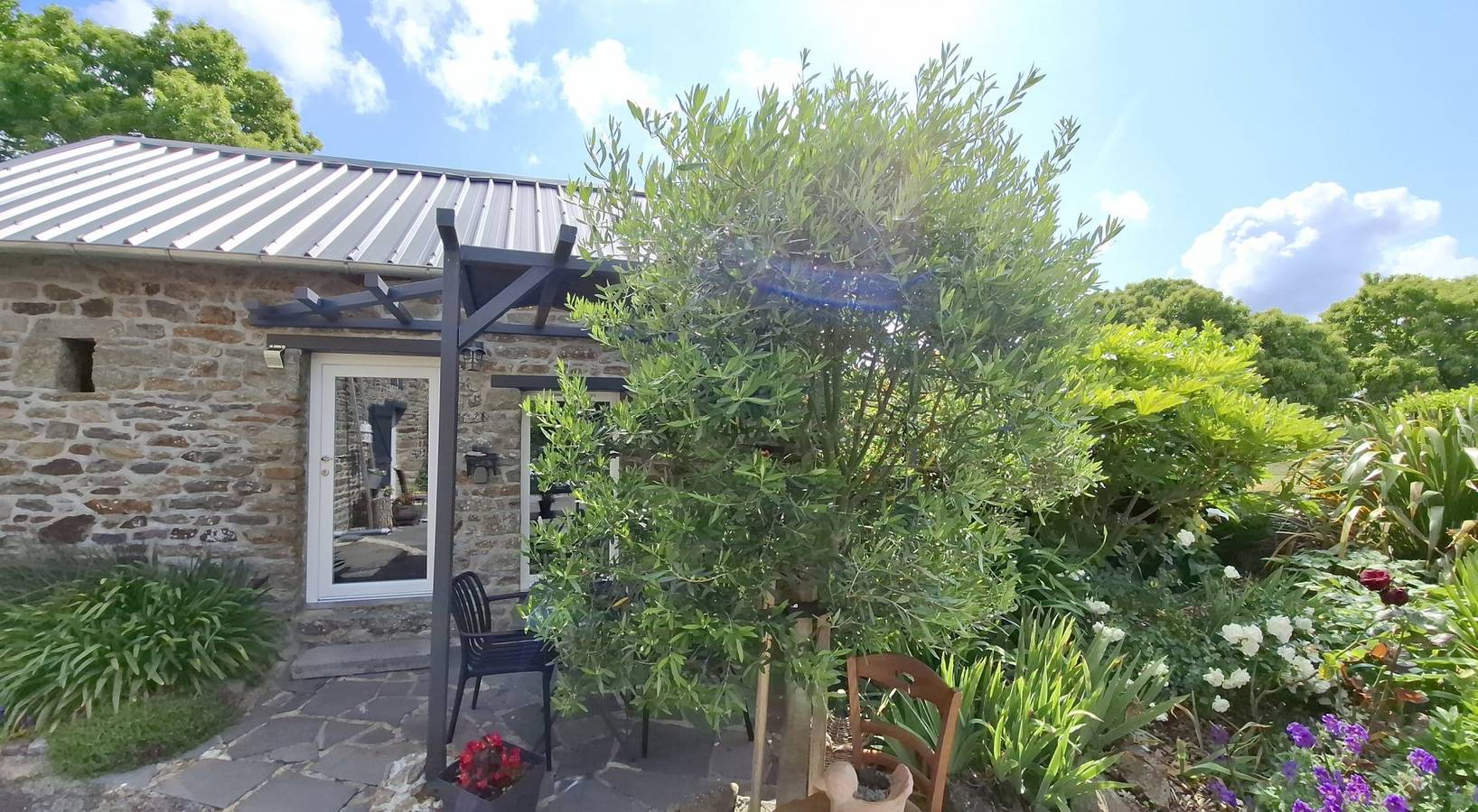 Studio entier, Gîte "le p'tit Nichoir" in Saint-Samson-sur-Rance, Région de Dinan