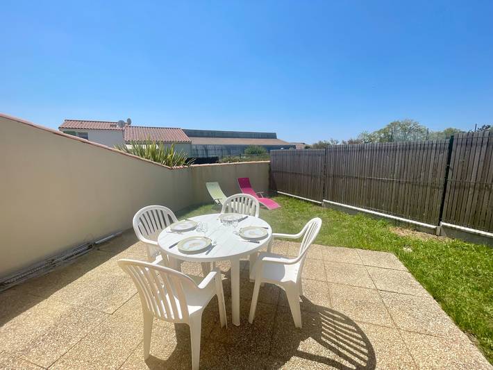 Location de vacances pour 6 personnes, avec jardin à Brem-sur-Mer - 3