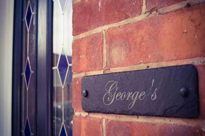 Holiday home for 13 people in Eastbourne