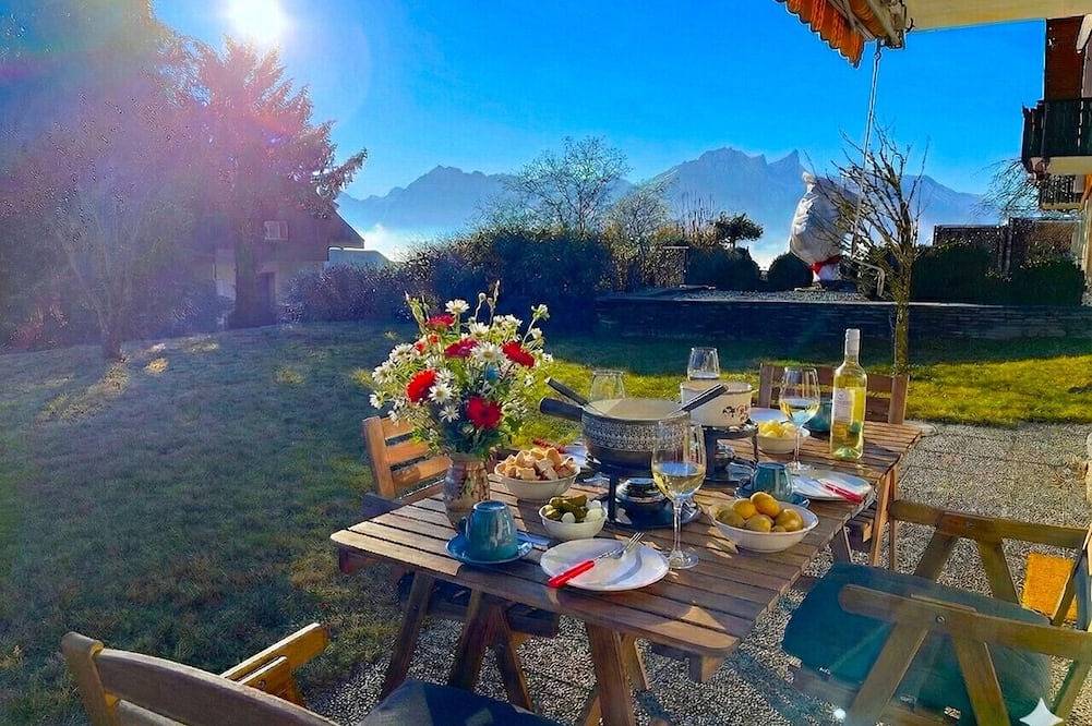 Geheel appartement, Concierge, Lake Thun/Alps Scenic Views by Swisshut in Sigriswil, Meer van Thun