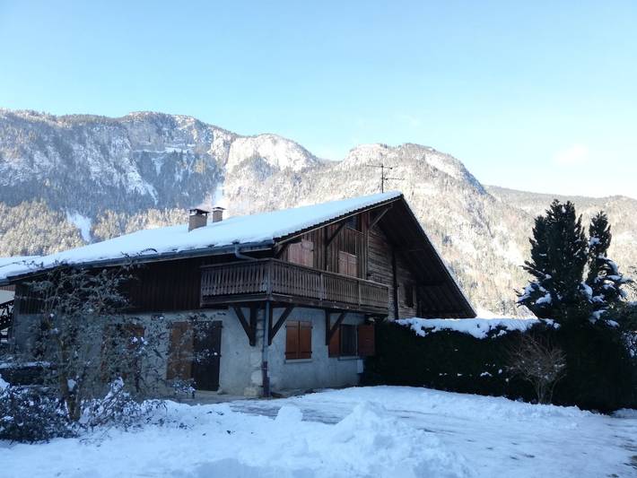 Gîte pour 6 personnes, avec jardin et terrasse, animaux acceptés à Le Petit-Bornand-les-Glières