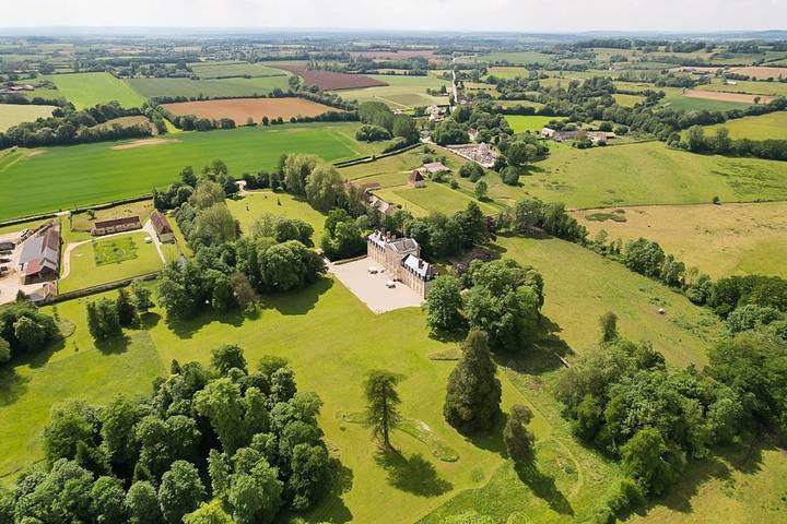 Château pour 15 personnes, avec terrasse et jardin, animaux acceptés dans Orne - 3