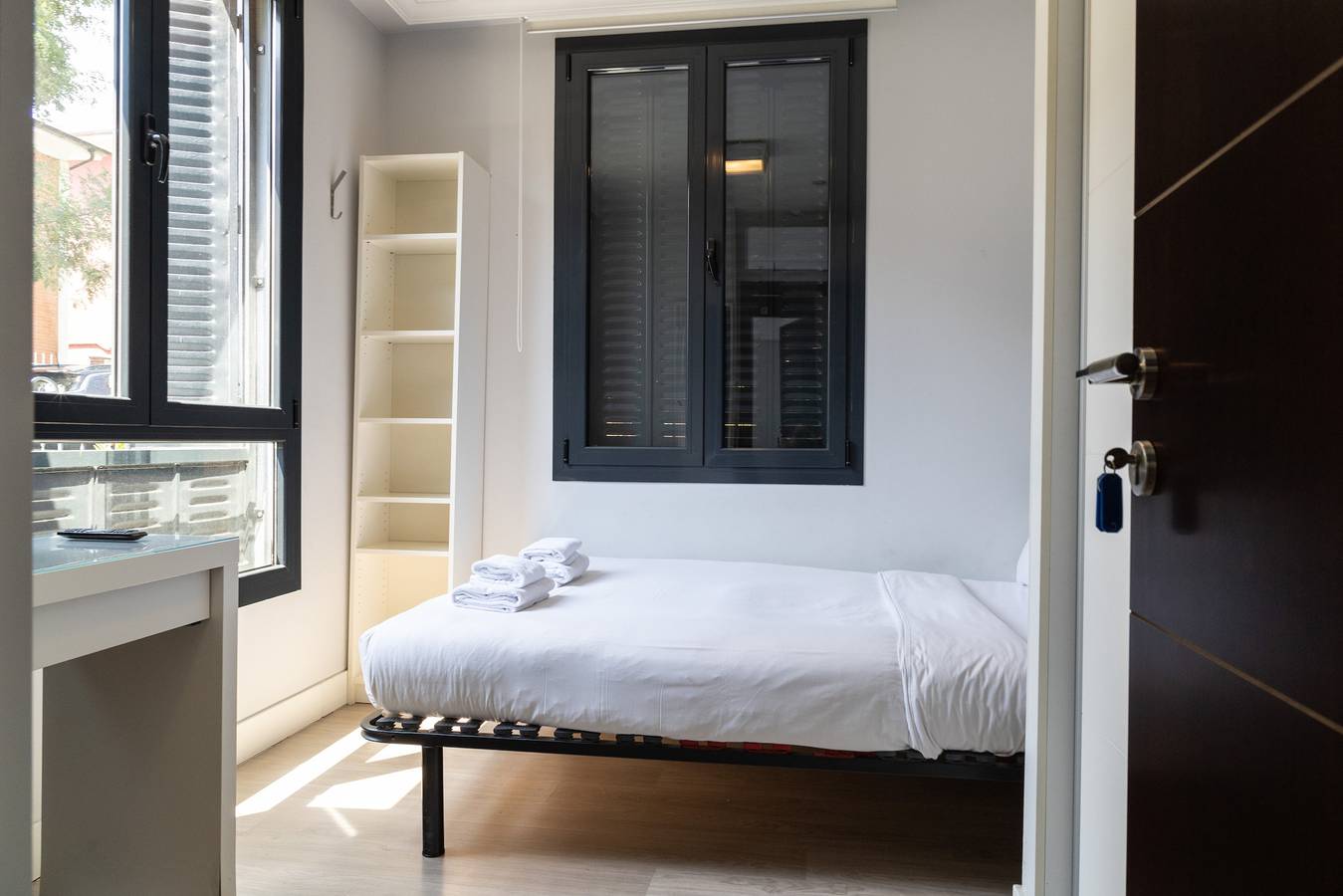 Entire vacation apartment, Pilar de Zaragoza Hab 9 in Madrid, Madrid Province