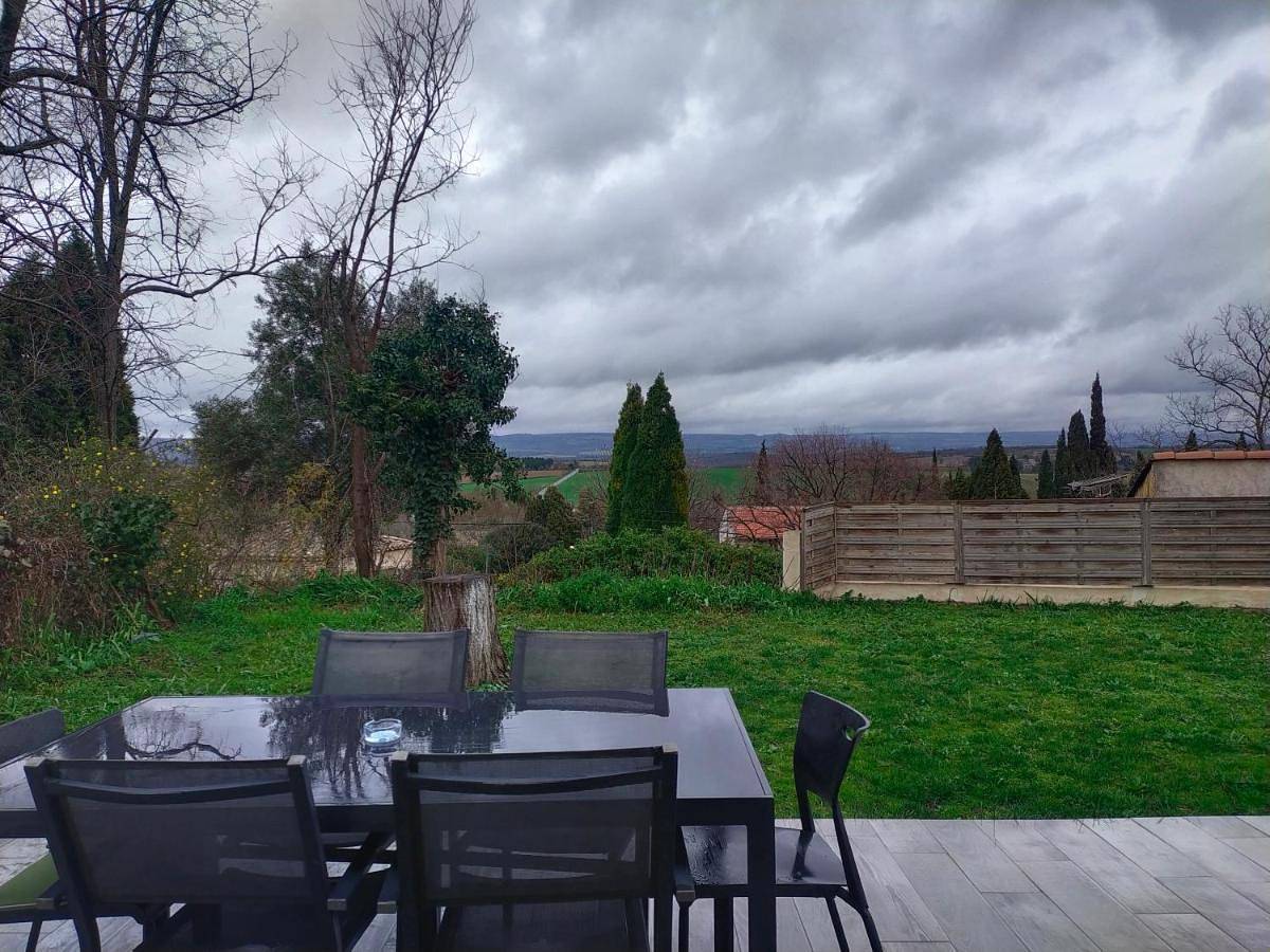 Three-Bedroom House in Lasbordes, Région de Carcassonne