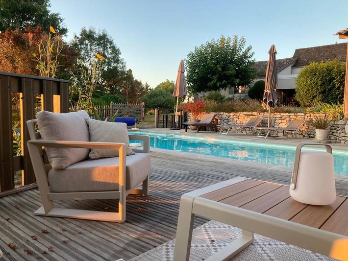 Cottage pour 3 personnes, avec jardin ainsi que piscine et vue à Bardou