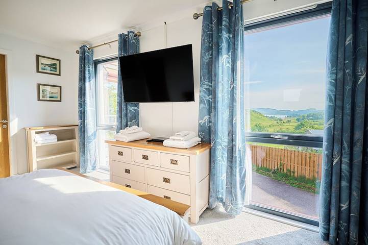 5 bed detached house. 8 min drive from Oban in Oban, Loch Linnhe