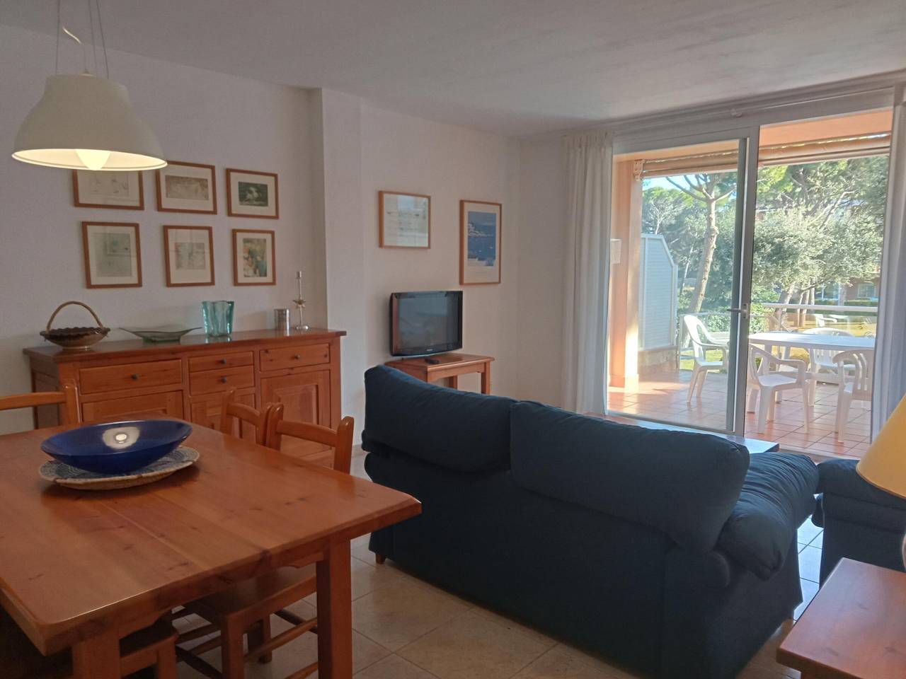 Ganze Wohnung, Geräumiges Eg-Appartement mit Garten & Terrasse, Pool, 1,3 km vom Strand entfernt – Platz für 6 Pers. in Pals, Costa Brava