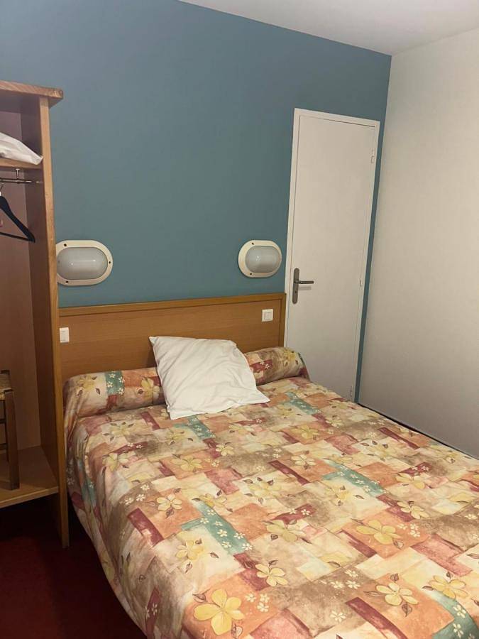 Hôtel pour 2 personnes, avec vue et terrasse à Chanac - 2