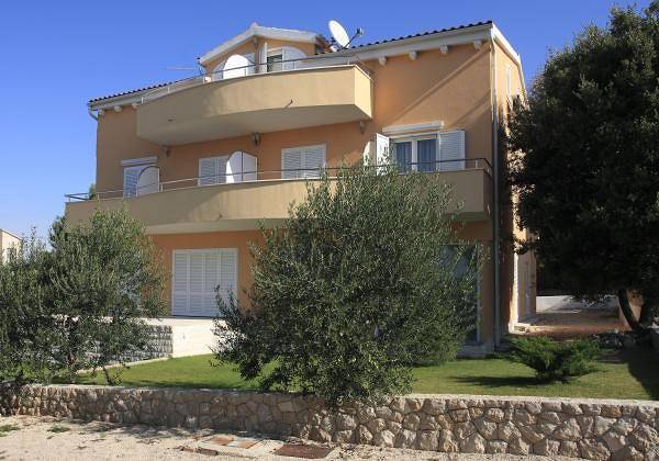 Ganze Wohnung, Studio Kodzoman No.5 with a balcony in Sibenik, Šibenik-Knin