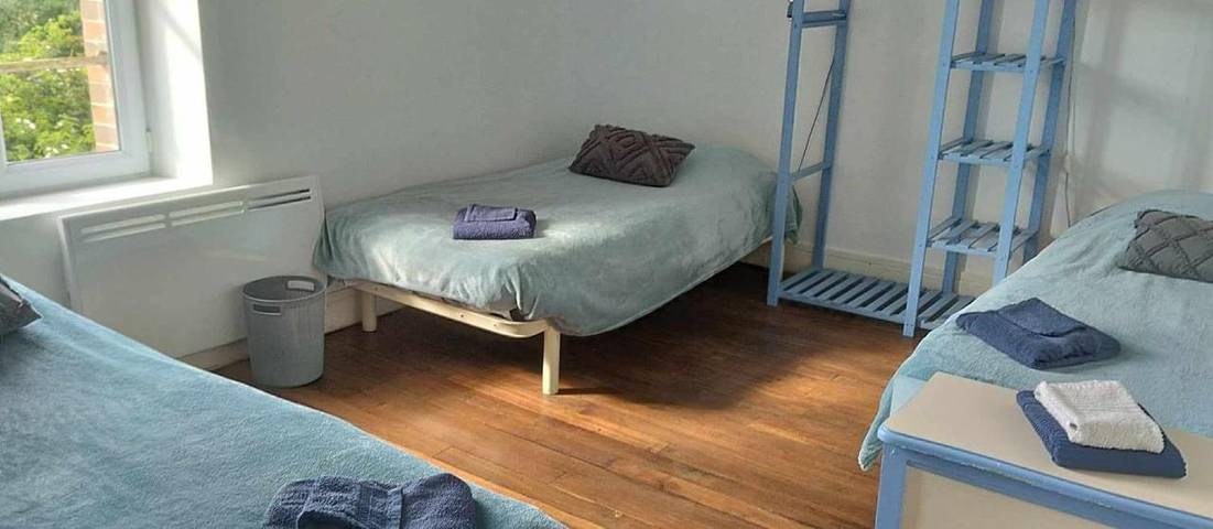 Location de vacances pour 3 personnes, avec jardin à Saint-Martin-des-Champs (Yonne)