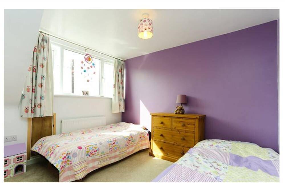 Beach Breaks. Lovely holiday home, just a short stroll to the village and beach. in Woolacombe, Devon
