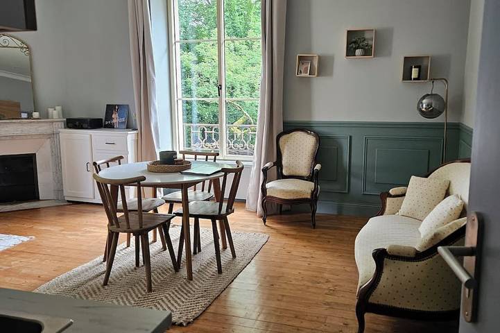 Gîte pour 3 personnes dans Mont-sous-Vaudrey