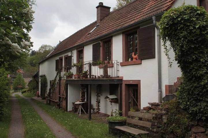 Gîte pour 6 personnes, avec jardin à Lemberg