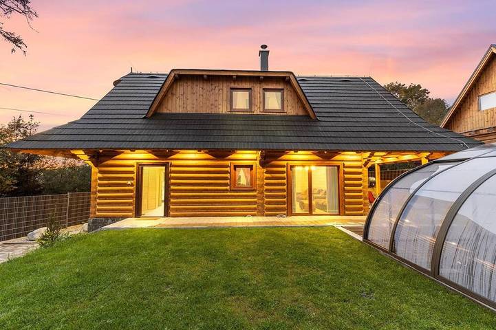 Chalet für 14 Personen, mit Garten und Whirlpool - 1