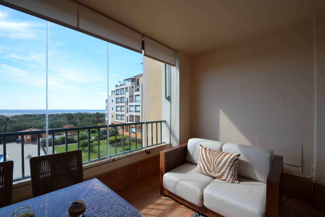 Apartamento inteiro, Apartamento de férias para 5 pessoas com piscina in Isla Canela, Ayamonte