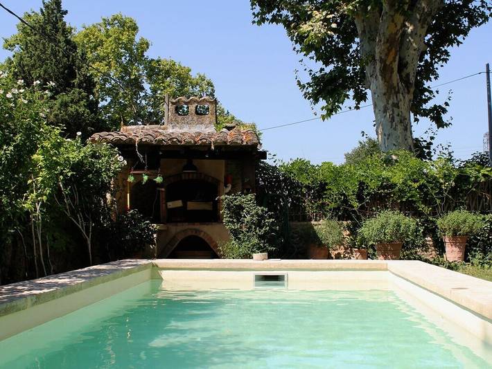 Ferienhaus in Sarrians mit Schwimmbecken in Sarrians, Vaucluse