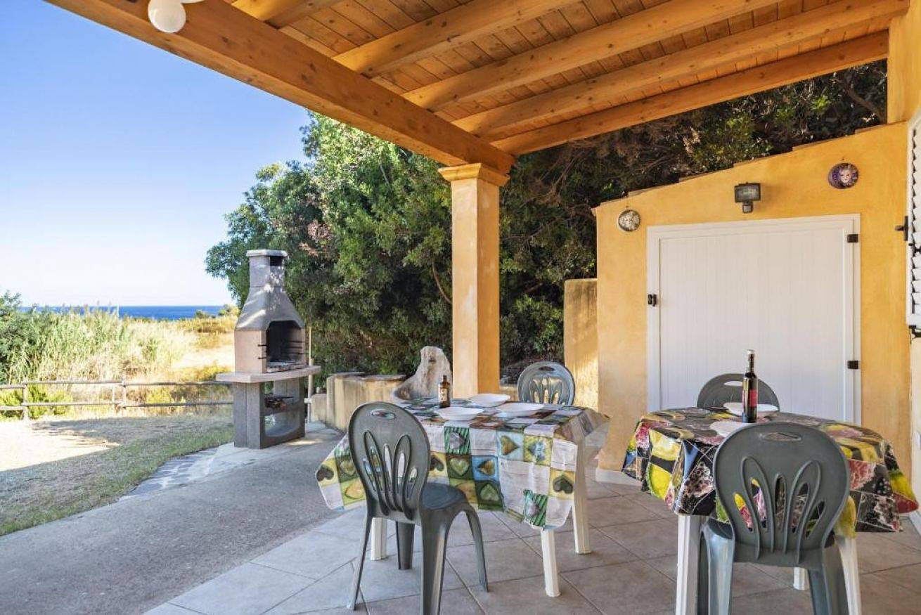 Geheel appartement, Vakantieappartement voor 6 personen met balkon/terras in Tertenia, Provincie Ogliastra