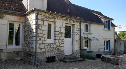 Gîte pour 5 personnes, avec terrasse et jardin à Seigy