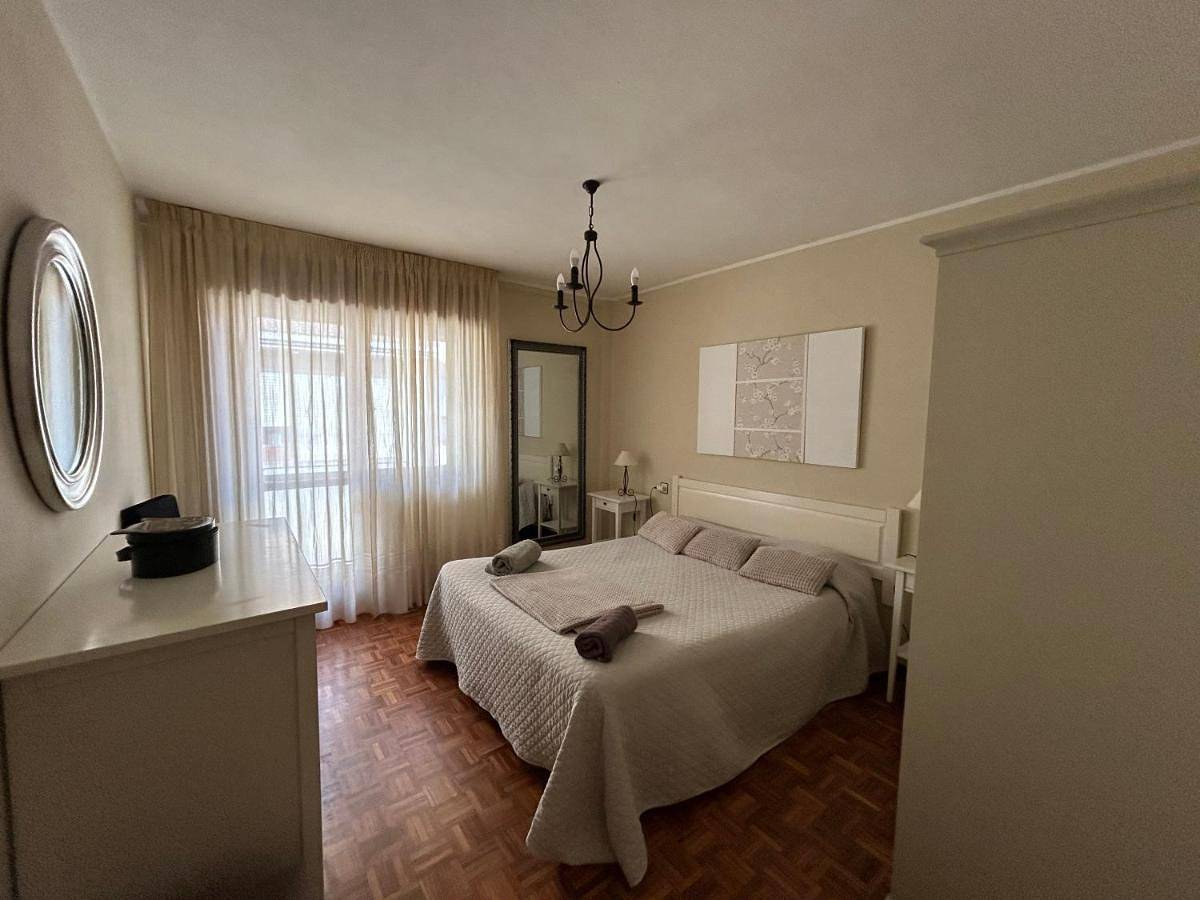 Apartamento entero, Three-Bedroom Apartment in Arriondas, Costa Verde