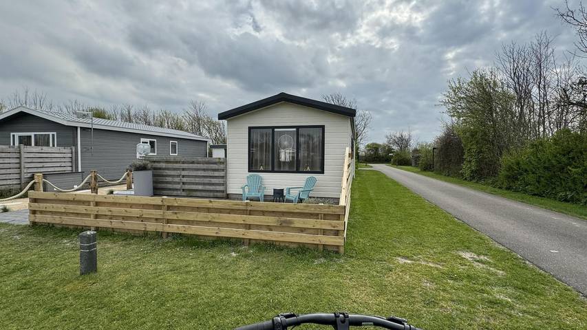 Ferienhaus für 4 Personen, mit Seeblick in Petten