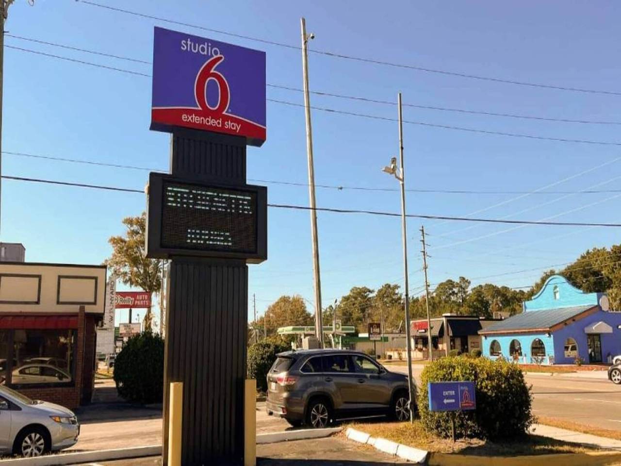 Ganze Wohnung, Kingsize-Bett | Mobile Klimaanlage | Badewanne | Rauchen | Küche in Wilmington, New Hanover County