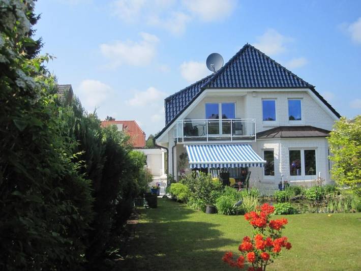Ferienwohnung für 2 Personen, mit Balkon und Garten in Malente