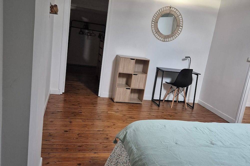 Appartement entier, Appartement-cosy-nature tres proche-centre-ville proche-au calme in Cambrai, Département Nord