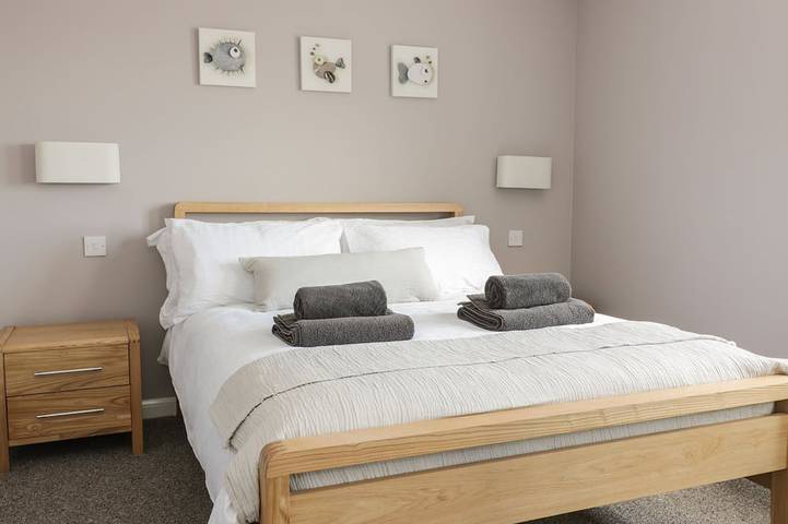 Shore View, pet friendly, country holiday cottage in Kinghorn in Kinghorn, Region Fife