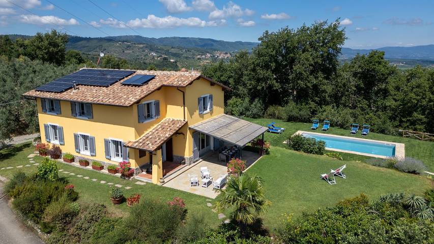 Villa per 8 persone, con Terrazza e Giardino a Montevarchi