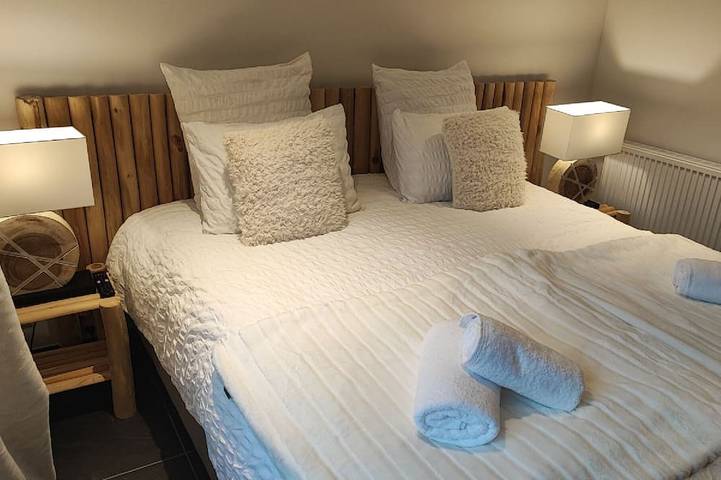Luxury residence in Métabief, suites, apartments, private spa and sauna in Mouthe-Lac et Mont d’Or, Jura Francais