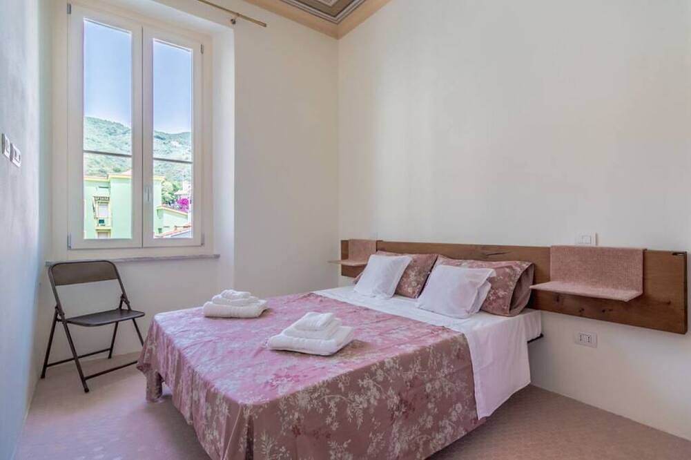 Entire apartment, Casa Mati - Relax and style near the Cinque Terre in Deiva Marina, Riviera di Levante