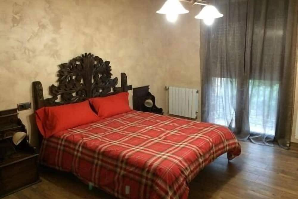 Weekend Offers Country house (full rental) La Senderuela 13 person in Tamajón, Guadalajara Province