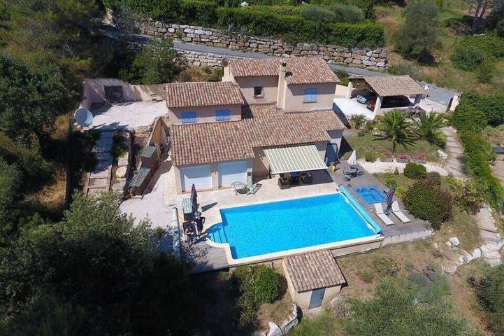 Chalet para 8 personas, con terraza y jardín - 1