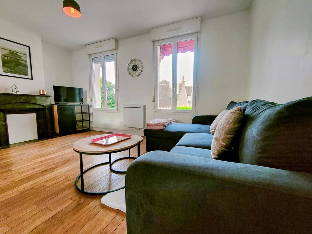 Appartement entier, Appartement Confortable à Migennes avec Parking Gratuit in Migennes, Région d'Auxerre