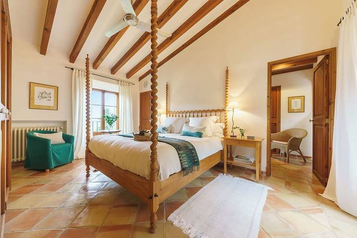 Central Villa in Deia with Village and sea views in es Clot, Deià
