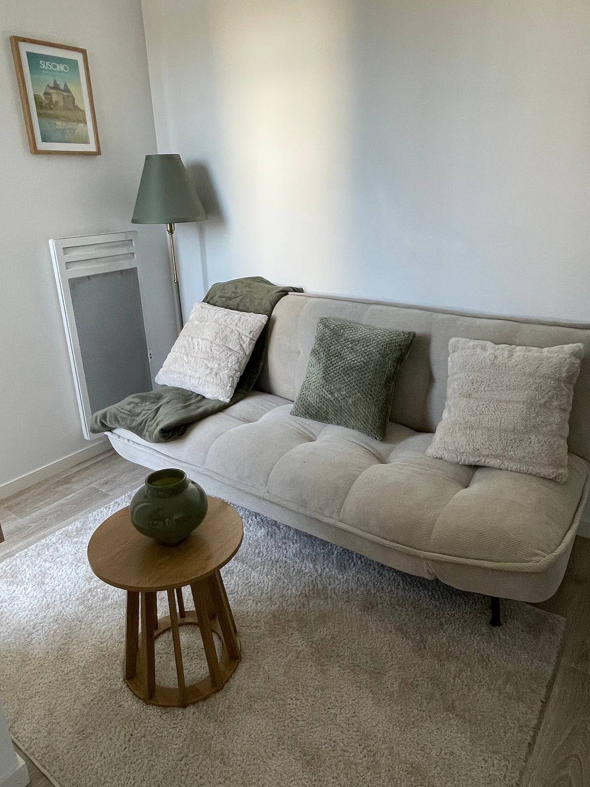Apartamento entero, Apartamento 'Gwened'Home' con terraza y parking - Cerca del centro de Vannes in Vannes, Côte des Mégalithes