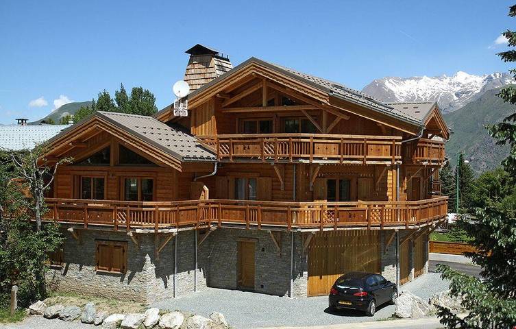 Chalet pour 14 personnes, avec piscine et terrasse dans Les Deux Alpes