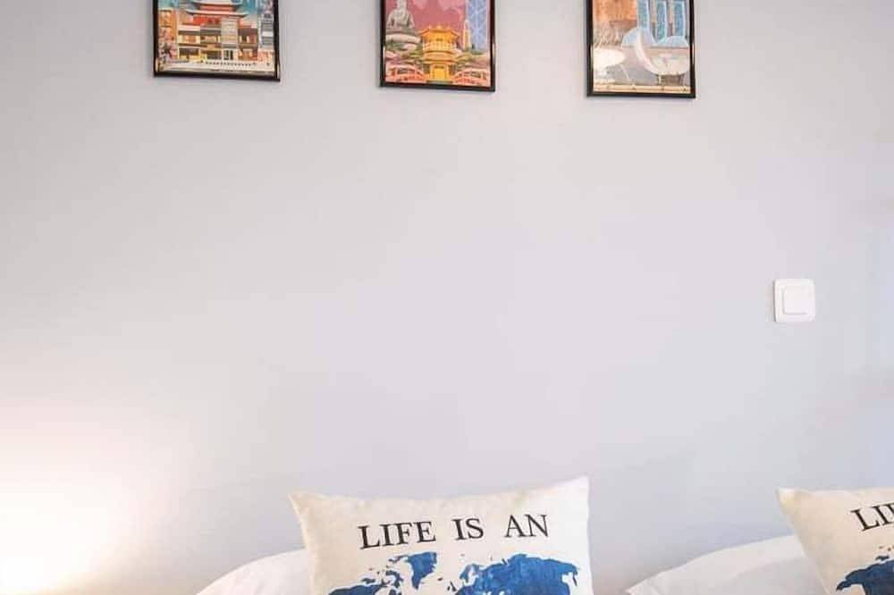 Apartamento entero, Escapade-Room with shared bathroom in Tours, Región de Tours