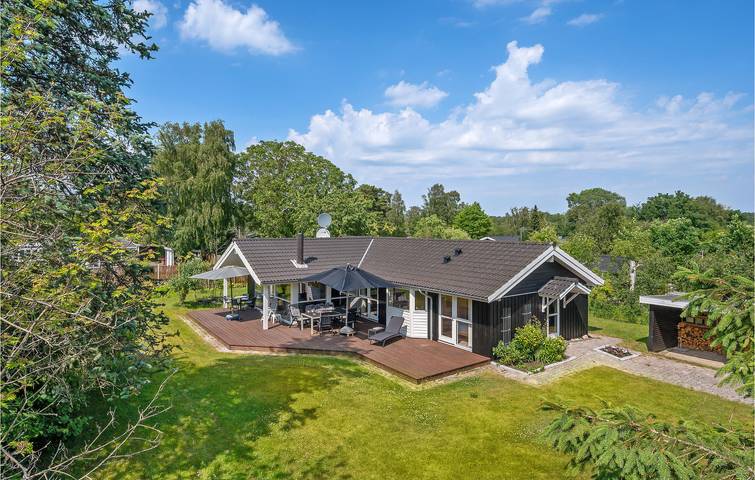 Ferienhaus für 6 Personen, mit Terrasse und Whirlpool sowie Sauna