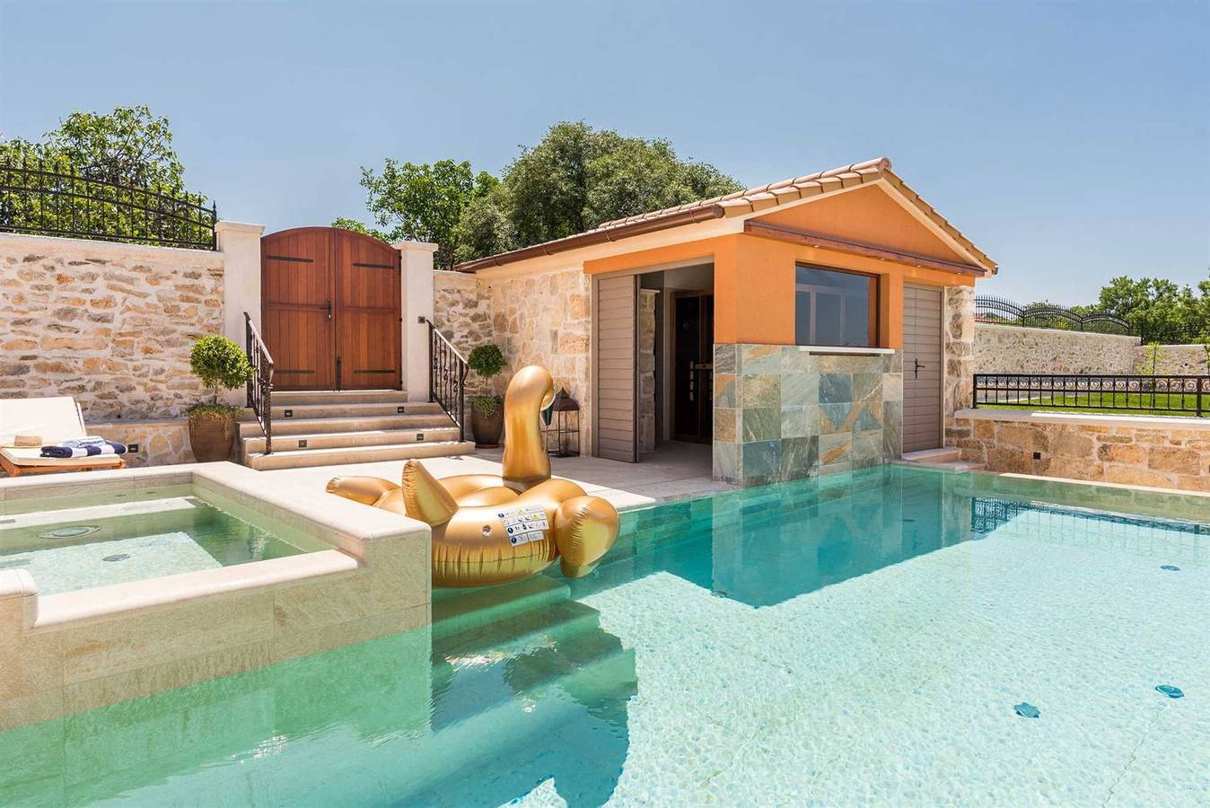Ferienhaus Adora mit Pool in Skradin, Šibenik-Knin
