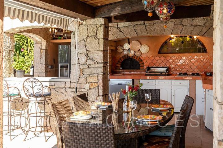 Gîte pour 6 personnes, avec jardin et piscine, animaux acceptés à Saint-Jeannet - 3