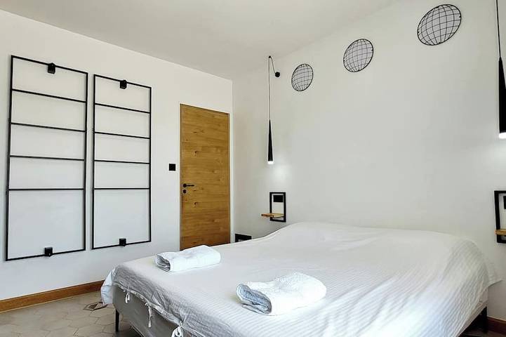 Location de vacances pour 12 personnes, avec jardin à Carnoules - 2