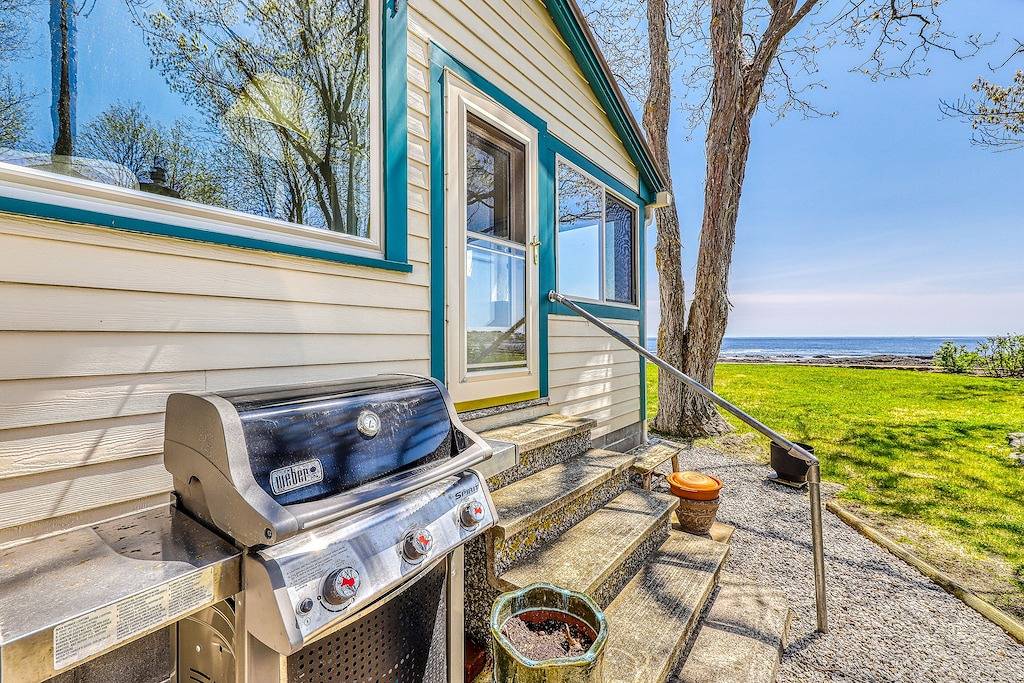 Charmantes Haus am Meer mit unglaublichem Blick auf den Strand, Grillplatz und Feuerstelle in Cape Neddick, York County