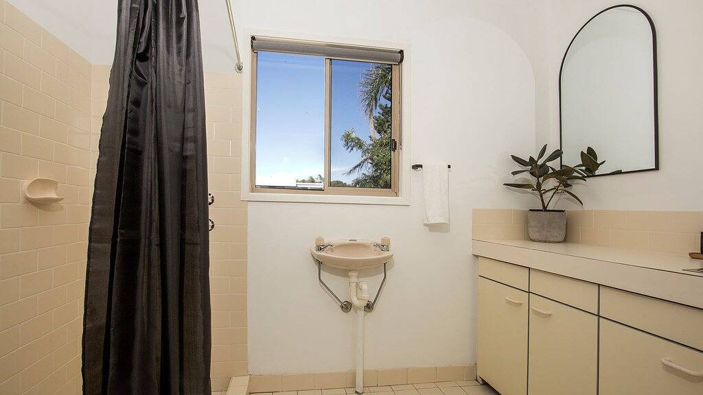 Surfspray - Pet Friendly - Absolute Beachfront in Culburra, Culburra Beach