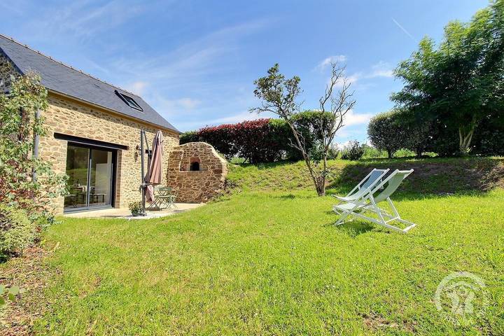 Gîte pour 2 personnes, avec Terrasse ainsi que Jardin et Vue dans Beaussais-sur-Mer - 2